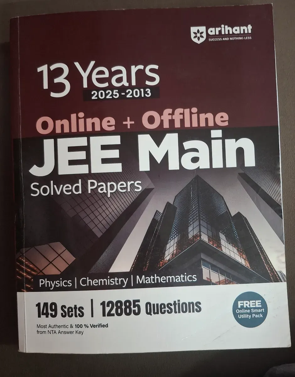 Arihant 13 years pyq 2013-2025 JEEMAINS Solved papers